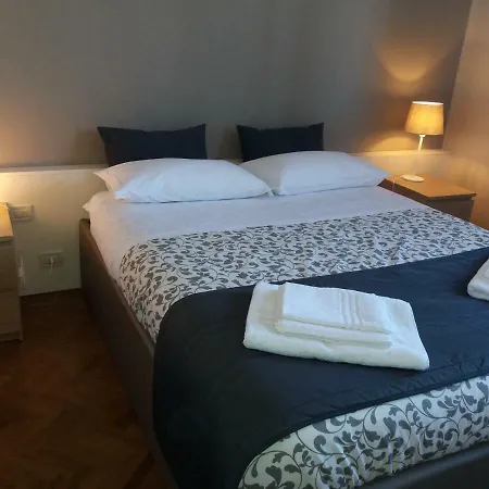 Dolce Vista Apartment *
